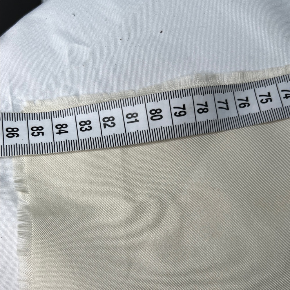 Dior Elegant Brown and Cream Wrap - Picture 6 of 6